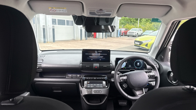 Hyundai INSTER 85kW 02 49kWh 5dr Auto Electric Hatchback - Image 10